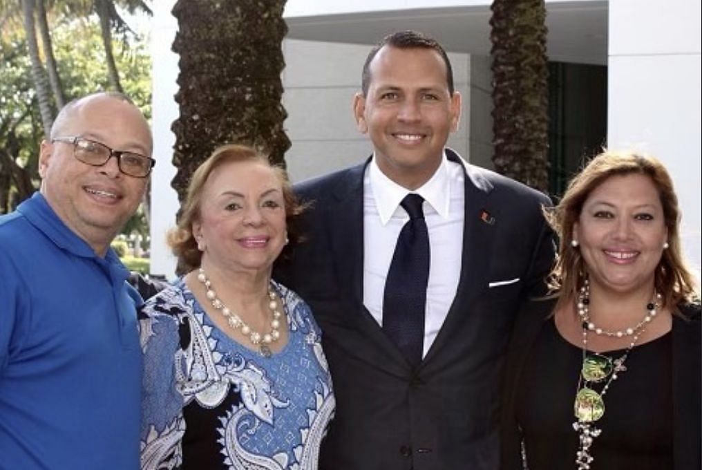 Alex Rodriguez parents